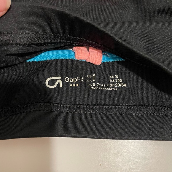 GapFit Brand Kid's size Small Girl's Black Strappy Sports Bra Top - Picture 3 of 3